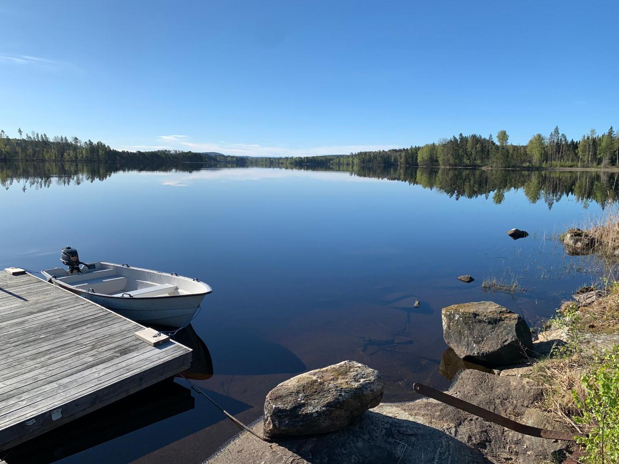 Cozy Cottage By The Lake, Charlottenberg Åmotfors Esterno foto
